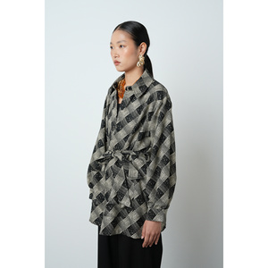 Camicetta da Donna con Motivi, Doppia Tasca e Cintura, Design Elegante - Product Image 1