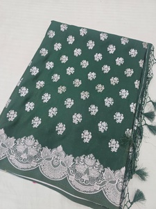 Magnifique Saree en Chiffon Doux et Lisse, Tissé à la Main Traditionnellement, avec Motif Zari Argenté et Bordure Banarasi, Idéal pour les Fêtes et la Protection Solaire - Product Image 5