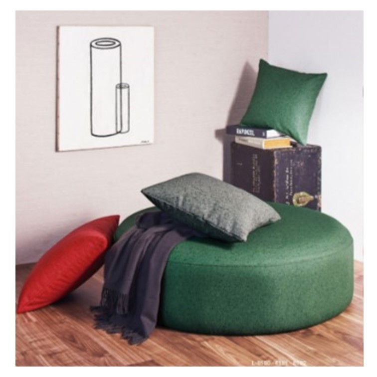 This product is a synthetic leather fabric that is ideal for wooden chairs and large cushions.