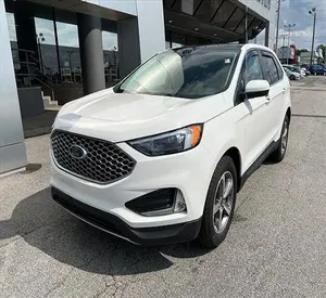 Ford Edge 2024 en parfait état - Product Image 1