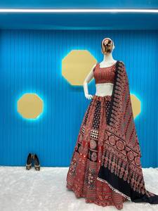 Nouveau concepteur lourd Navratri spécial rayonne imprimé numérique et Kodi dentelle travail Lehenga et Choli avec rayonne imprimé Dupatta - Product Image 5