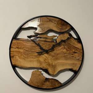 Reloj de pared de resina azul oscuro y dorado con remolinos inspirados en galaxias para una característica llamativa a un precio muy extremo - Product Image 5