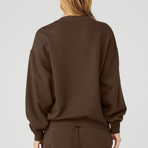 Usine logo personnalisé survêtements L800902 personnalisé 2024 printemps vêtements de détente femmes ensembles à manches longues serré côtelé tricoté deux pièces pantalon Legging survêtement ensemble d'entraînement survêtement pantalon de survêtement éponge surdimensionné - Product Image 2