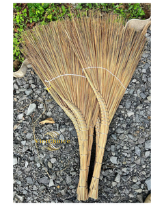 Balai en noix de coco Vietchoice Hilda du Vietnam, outil de nettoyage de jardin écologique portable, poils moyens en fibre de noix de coco, 50 cm - Product Image 1