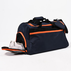 Meilleure vente Unisexe personnalisé étanche Gym sac de sport léger et fabriqué sur commande pour une utilisation en extérieur en vente! - Product Image 2
