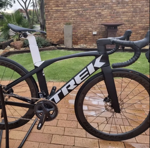 2023 Madone SLR 6/7/9 DISC Ultegra vélo de route nouveau - Product Image 1