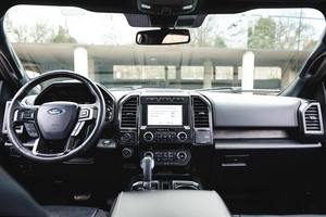 Ford F-150 Lariat 4x4 Coyote V8 de 2020 Usada en Buen Estado - Product Image 3