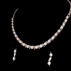 ชุดเครื่องประดับสร้อยคอคริสตัลอัญมณีหลากสีแบบหยดน้ำสำหรับงานเลี้ยงงานแต่งงานขายส่งจากโรงงาน - Product Image 5