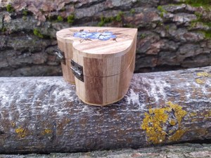 Caja de Joyería en Forma de Corazón de Madera Maciza Premium, Caja de Madera Hecha a Mano para Guardar Joyas, Decoración del Hogar, Regalo - Product Image 3