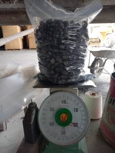 Pierres de galets dégringolées noires d'origine naturelle du Vietnam - Product Image 4