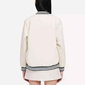 Collection Hiver Taille adulte Coupe confortable Veste universitaire pour femmes Vêtements décontractés Meilleure vente Veste universitaire pour femmes - Product Image 4