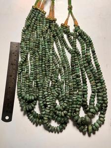 Perles de pierres précieuses rectangulaires en béryl vert émeraude 2mm pour la fabrication de bijoux - Product Image 2