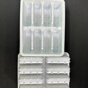 Solution d'affichage alimentaire professionnelle Beau plateau en plastique blanc laiteux propre et pratique - Product Image 1