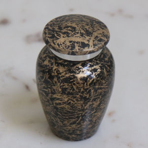 Urna de cremación de tamaño pequeño de diseño personalizado HHO, urna de recuerdo de cenizas recién llegada con técnica de fundición, embalaje exclusivo - Product Image 4