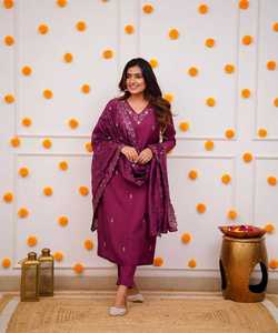 Vestidos elegantes morados proveedor al por mayor en línea comprar ropa de mujer a granel moda india paquistaní ropa festiva conjunto superior inferior - Product Image 6