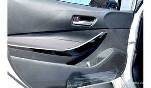 Vente à Prix Réduit Toyota Corolla Hybride Berline 2022 d'Occasion Conduite à Gauche ou à Droite Véhicule d'Occasion Options Carburant Hybride Essence Voitures à Vendre - Product Image 6