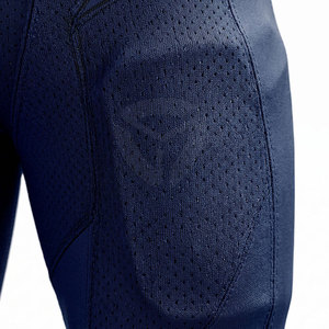 Uniforme moderno de fútbol americano, tela de alta calidad diseñada para un uso duradero en sesiones de entrenamiento y partidos. - Product Image 4