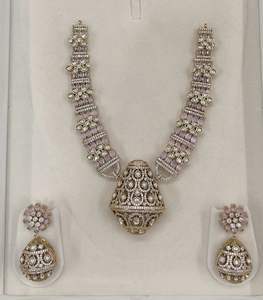 Conjunto de collar Kundan clásico Polki de lujo, Gargantilla nupcial de Latón chapado en oro para bodas, fiestas y compromisos - Product Image 3