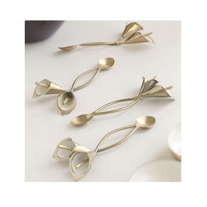 Ensemble de fourchette cuillère en acier inoxydable et aluminium avec ensemble de couverts de la meilleure qualité pour la vaisselle de mariage à la maison - Product Image 3