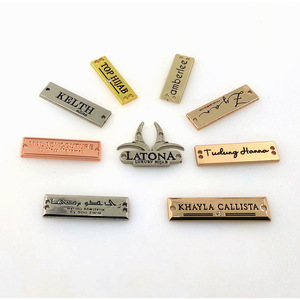 Etiqueta de Metal Personalizada para Ropa, Rectangular, Transferencia Térmica, Aleación de Zinc, Etiqueta Cosida - Product Image 1