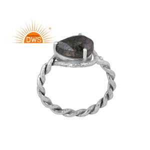 แหวนบิดอัญมณีมอสสีเขียวธรรมชาติสีเงินออกซิไดซ์ - Product Image 1