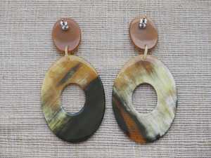 Pendientes de Cuerno Ovalados Hechos a Mano con Diseño Recortado, Pulidos, Naturales, Ecológicos, Modernos, para Regalo de Boda, MN EXPORTS MNE-633 - Product Image 2