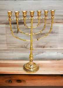 Ménorah en laiton massif de style temple personnalisé, 21 pouces de haut, Hanoucca, Chanoucca, meilleur des décorations, judaïca, chandelier juif - Product Image 2