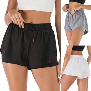 Short de sport Power Mesh pour femme 2 en 1 avec panneau extérieur en mesh respirant et couche intérieure de compression en mesh pour le basketball - Product Image 6