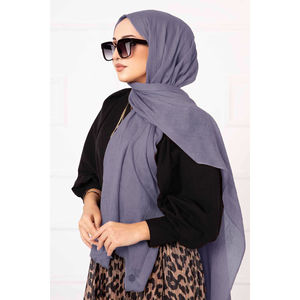Châle en bambou gris, ensemble élégant de foulard, gants et chapeau - Product Image 1