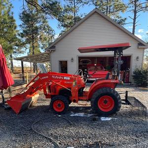 Chargeuse-pelleteuse Kubota L2501, tracteur sur roues presque neuf avec composants essentiels - Product Image 2