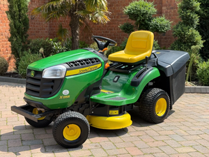 Cortacésped autopropulsado John Deere X135R de 2 tiempos y 196 cc, totalmente funcional para uso agrícola - Product Image 3
