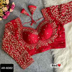 Colección de Blusas para Mujer, las Más Hermosas, Bordado Indio Pesado y Trabajo con Lentejuelas, Blusa de Manga Larga para Bodas y Saris - Product Image 4