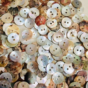 BOUTONS EN NACRE NATURELLE/QUALITÉ D'EXPORTATION EN GROS/PRÊT À L'EMPLOI POUR LES FABRICANTS DE VÊTEMENTS - Product Image 6