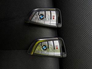 BMW X6 M50i xDrive 2022, V8 Twin-Turbo de 523 hp, Tracción en las Cuatro Ruedas, SUV/Crossover Automático - Product Image 6