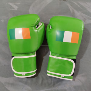 Waseem Impex Gants de boxe OEM personnalisables de haute qualité Équipement d'entraînement professionnel pour boxeurs - Product Image 1