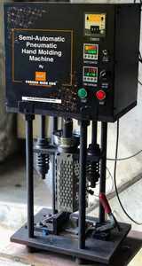 Exportateur indien de machines de micro-moulage par injection, idéales pour le développement de prototypes, disponibles à un prix abordable - Product Image 2