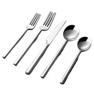 Ensemble de couverts en acier inoxydable avec finition miroir, parfait pour les mariages élégants et les fêtes de fin d'année - Product Image 1