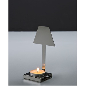 Bougeoir en métal pour la décoration de la maison porte-bougie pour l'éclairage et le jeu porte-bougie décoratif élégant finition antique - Product Image 6