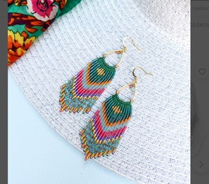 Boucles d'oreilles franges perlées couleurs Bollywood vert émeraude orange rose et or - Product Image 2