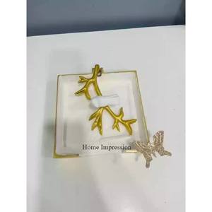 Most Fancy Unique Designer Heavy Duty Metal Gold Plated Hammered Texture <b>Tissue</b> <b>Paper</b> Holder Dining Table Centerpiece From India - Product Image 4