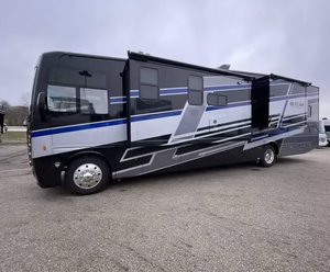 Mejor Oferta: Autocaravana/Remolque de Viaje Usado CLEAN 2023 2024 2025 T-h-o-r O-u-t-l-a-w W-i-l-d W-e-s-t 38K - Product Image 3