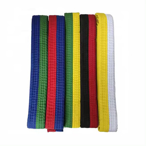 Cinturón de Artes Marciales Profesional de Alta Calidad Más Vendido, Colores Personalizados para Karate, Jiu Jitsu, Taekwondo, Judo con Logotipo Personalizado - Product Image 2