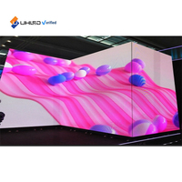 L'usine UHLED produit des modules d'écran d'affichage à LED souples série 320*160 P4mm pour une personnalisation irrégulière