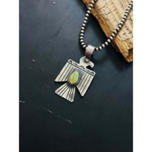 Pendentif Kevin Billah Royston Thunderbird en turquoise et argent sterling avec technologie d'incrustation à sertissage clos - Product Image 4