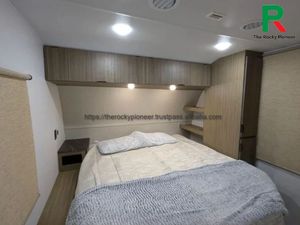 OBM aux États-Unis : camping-cars haut de gamme conçus avec une cuisine spacieuse et confortable et construits avec des matériaux de qualité supérieure - Product Image 5