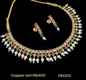 Premium forma cuadrada hermosa impresionante Kundan tachonado colgante chapado en oro cobre boda joyería con pendientes conjunto para mujer - Product Image 2