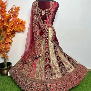 Velours lourd mariée Lehenga Choli 12 Kali Flare Jarakan broderie Multi couleur Concept Double Dupatta Rajwadi Design - Product Image 1