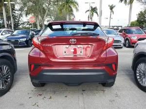 รถยนต์มือสองราคาประหยัด โตโยต้า ซีเอชอาร์ เอ็กซ์แอลอี ปี 2019 - Product Image 4