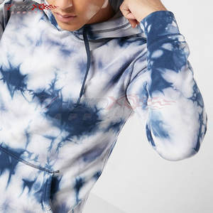 Sudadera con capucha básica para hombre con diseño Tie Dye y bolsillo frontal para todos los días Street Style Fashionable Basics Tie Dye Hoodie - Product Image 5