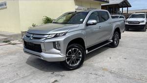 Mitsubishi L200 Sportero 4x4 Diésel 2022 Usada Certificada - Product Image 4